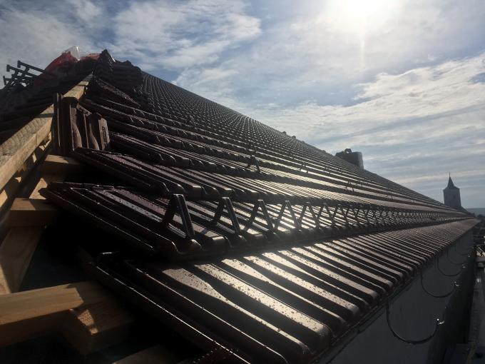 Kompletní rekonstrukce střechy základní školy v Nosislavi